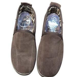 Men's Brown Muk Luks‎ Suede Slip-On Slippers Size 11